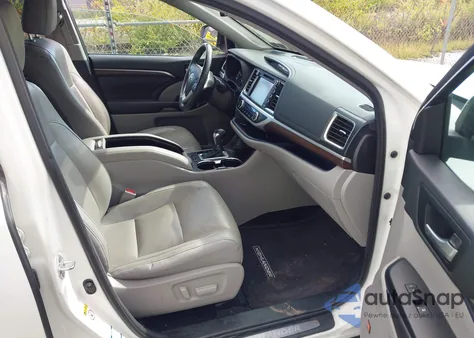 2016 Toyota Highlander Limited V6 z USA, uszkodzony, nr VIN 5TDDKRFH6GS301828